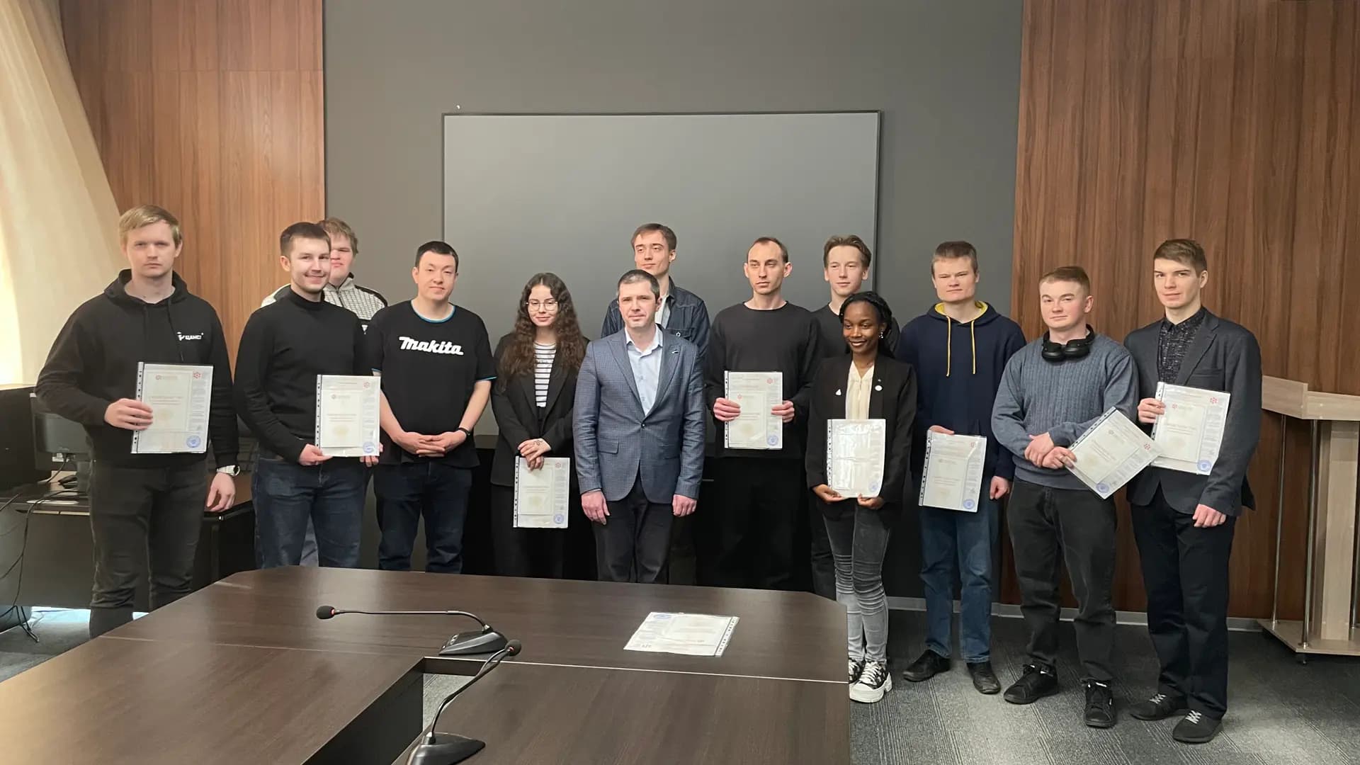В СФУ состоялся первый выпуск программы ДПО