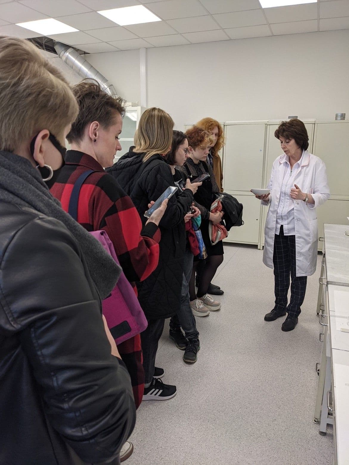 Молодые художники из SCIENCE ART LAB посетили лаборатории политехнического института