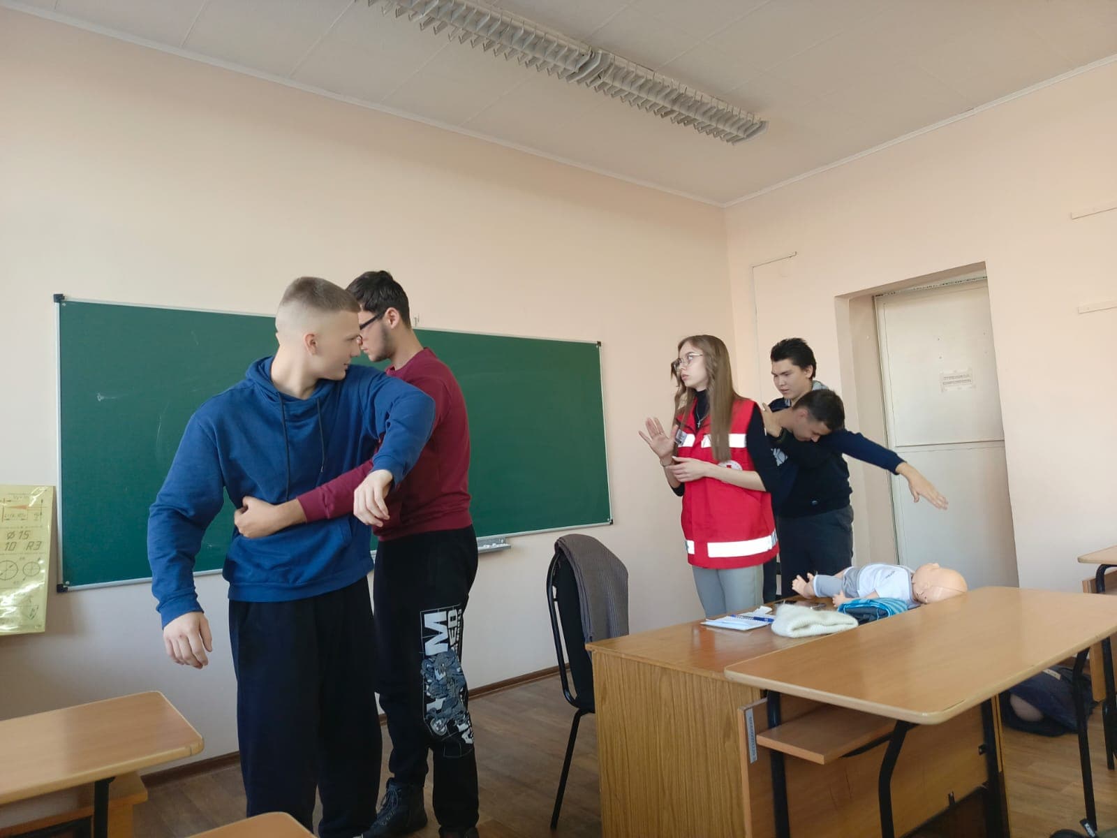 Мастер класс по обучению первой помощи
