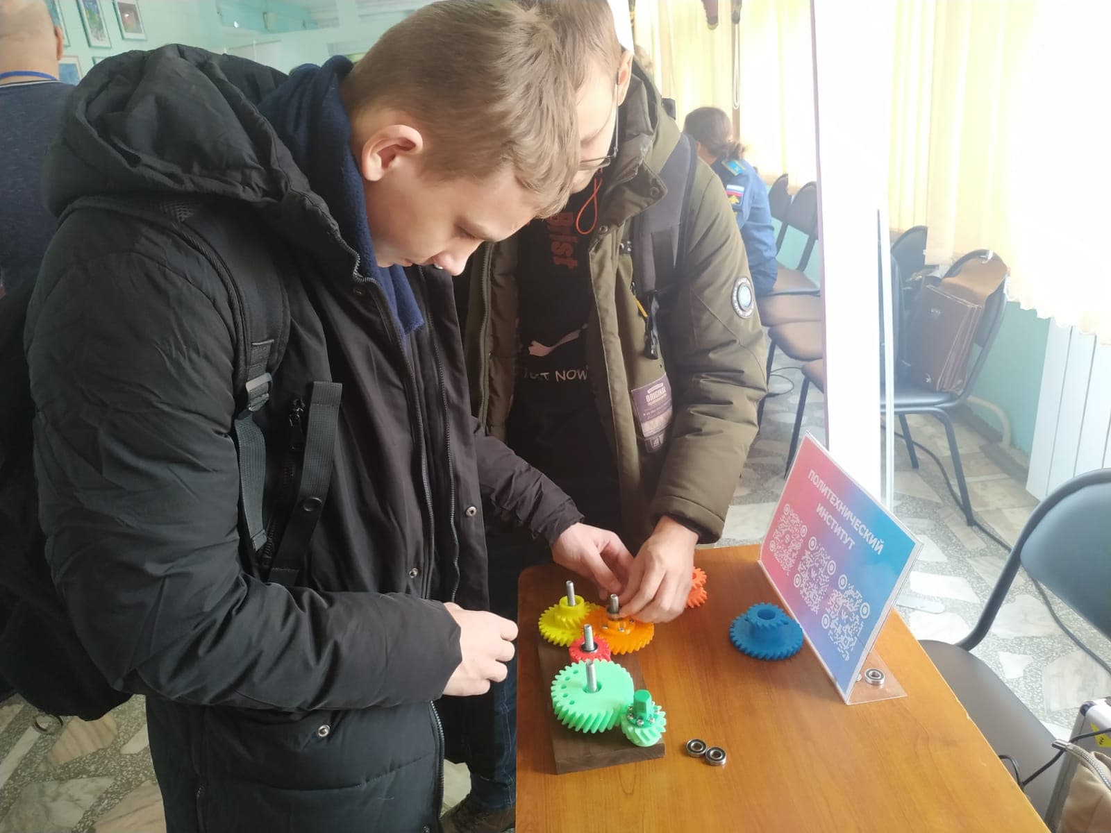 Политехнический институт на "Ярмарке образовательных учреждений" провел интерактив для школьников