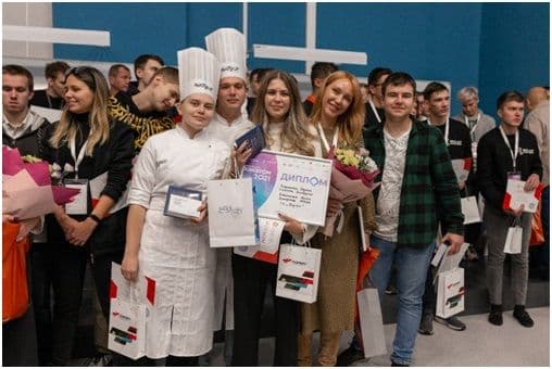 Хакатон: студенты решают задачи на стыке инжиниринга, технологий и дизайна